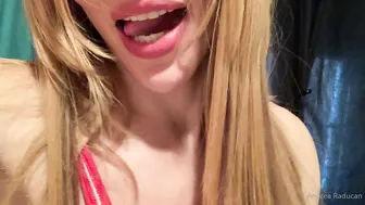 Andrea Raducan aka barbieraducanxxx onlyfans Naked in the kitchen