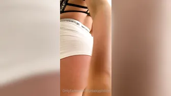lilydaisyphillips onlyfans Masturbation with big booty