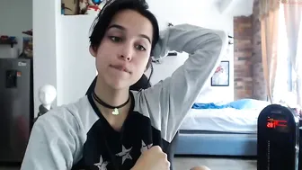 laura_cornett Impressive babe relieves stress with sex toy