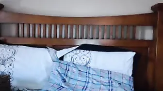 lilmsmetsfan Charming shlendra demonstrates her ardent body.