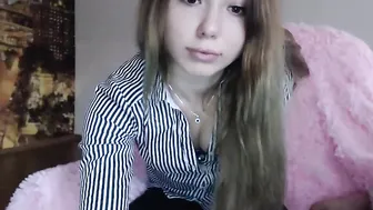 meryfoxxx A charming little girl fucks herself with sex toys