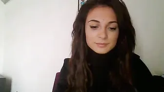 reinaraisa Busty fat lady masturbates cunt