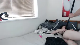 annajelly Top model caresses shaved pussy