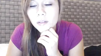 cinnabuns Cute chick masturbates juicy twat