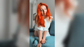 RedFoxOfficial onlyfans Black haired prostitute posing in clothes