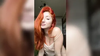 RedFoxOfficial onlyfans Crazy whore jerks off the anus in old age