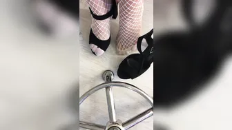 RedFoxOfficial onlyfans Cute chicks lick cunt in pose