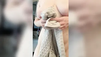 Emily_Renee_SnowBunnyEmily1 onlyfans Busty passion licks nipples