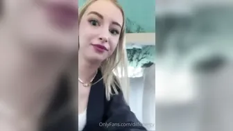 Dilfenergy aka Bella Rome onlyfans amazing show with very big lips