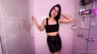 Anna Beggion aka Annabgo onlyfans Fingering with a very wet online girl