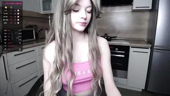 1_arya onlyfans passionate swimming