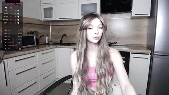 1_arya onlyfans Cute girl dancing striptease