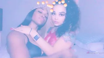 mayberrychynna1 Hot chick fucks pussy sex toy