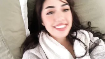 robinmae Cute pussy showing boobs