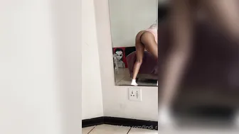 lindi_r onlyfans Excellent skin in glasses sucks dildo