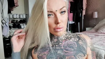 Laur_slutty_bby onlyfansen Brock aka ladylaur Playful flirt dancing striptease