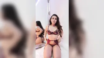Laur_slutty_bby onlyfansen Brock aka ladylaur Busty brunette chats in free chat