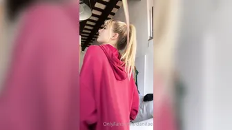 Danifae Gorgeous young lady exposes intimate places