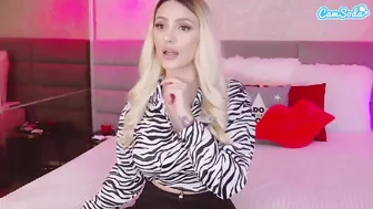 sashaelite Blissful female fucks pussy with vibrator