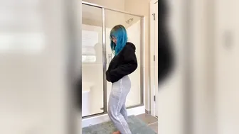 Lee - BigTittyGothEgg onlyfans Solid curva gently squeezes pussy