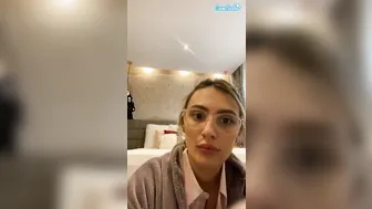 sashaelite Dark haired slut poses nude