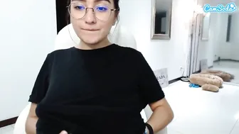 alexyferrer Adorable beauty fucks cunt with fingers