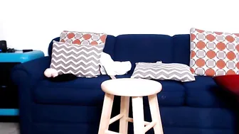 hippymia Cute babe fingering pussy with sex toy