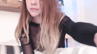 nikiskyler Baby brings herself to orgasm