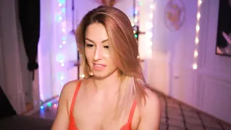 lovelylollly Juicy lass sucks and fucks