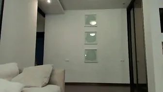 smart_cat Young babe fucks sex toy