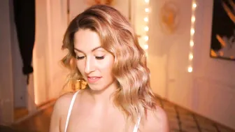 lovelylollly  playing with her ass