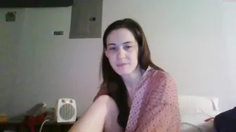 thehoeuwant chaturbate Incendiary Ukrainian shows off huge buffers