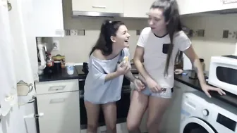 maya_and_guests chaturbate 21_03_2022 broadcast 2022