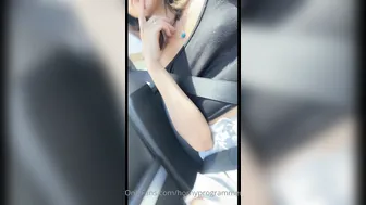 hornyprogrammer onlyfans Appetizing slut furiously shoves vegetables in her cunt