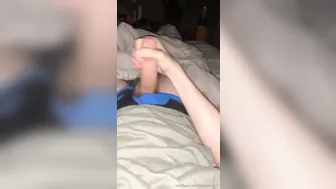 bigdalexxx1 onlyfans Gorgeous bitch strips and jerks off