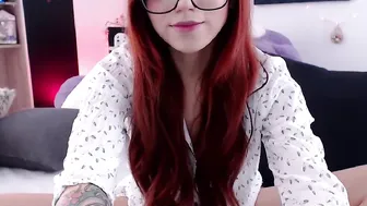 valerymont Sexy babe fingering pussy