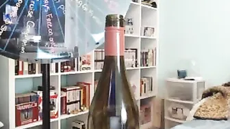 dahliaisdopey Luxurious bitch juicy handjob vagina