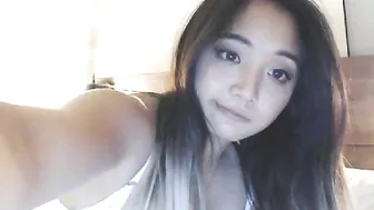 numimfc wet pussy jumps on cock