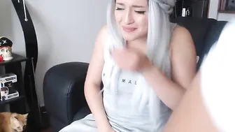 rossy_and_jack Slender model shows off her beauty