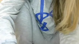 sexsy_shine Beauty in stockings fucks with phallus