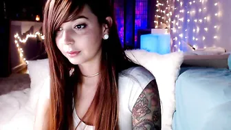 ivyjean Busty doll fucks pussy with sex toy