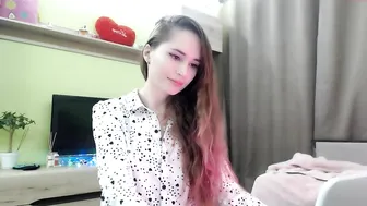 glassi handjob lying on the bed