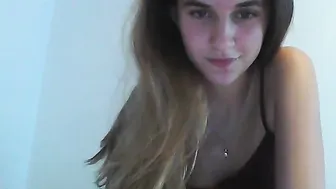 ashleyporcelain Busty bitch jerking her pussy with phallus