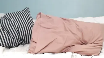 hotschneewittchen Lusty bitch shows body