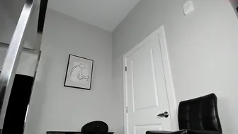 surecakes chaturbate Pretty lady pulls pussy in the bath