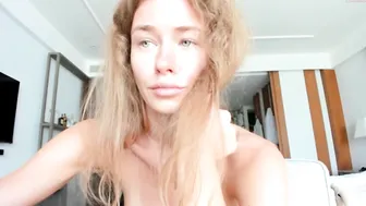 oksanafedorova chaturbate Mature chick pulls pussy