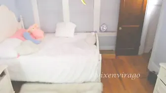 vixenvirago chaturbate Home Julia squeezes her tits