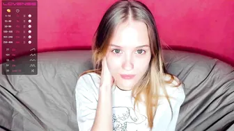 tinaaarpp chaturbate Busty girl caresses nipples