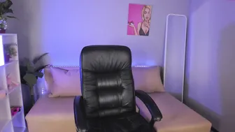 luna_ice chaturbate Sexy woman shows off gorgeous body