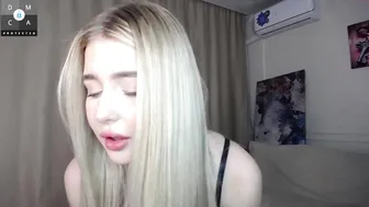 cute18cute chaturbate Busty whore jerks both holes